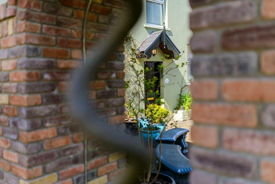 An Capall Dubh B&B Dingle Dış mekan fotoğraf